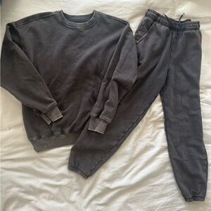 Gap boys XXL Crewneck Sweatshirt and Jogger Set Distressed Brown